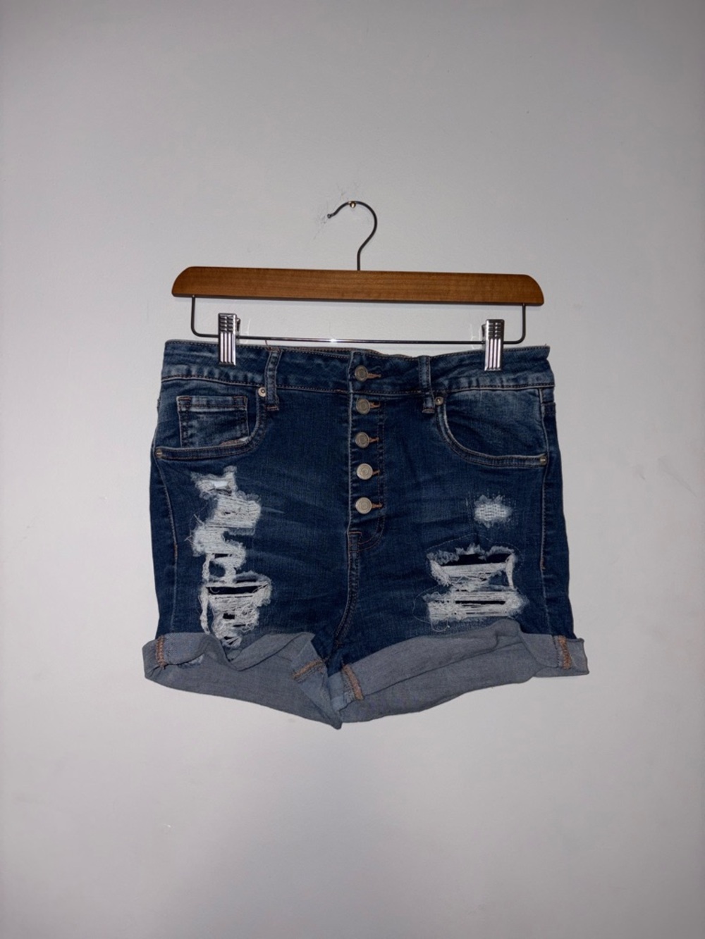 Aeropostale ~ Distressed Jean Buttonfly Shorts